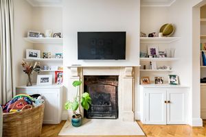 Sitting Room- click for photo gallery